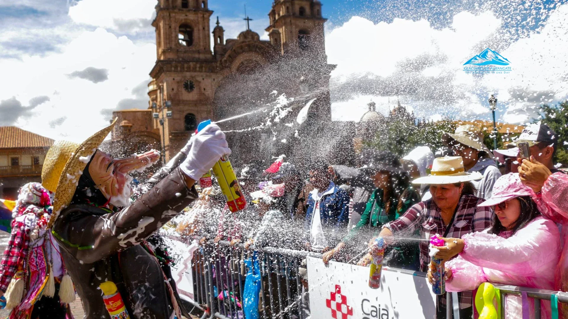 Carnavales de Cusco en la Plaza de Armas Carnavales de Cusco en la Plaza de Armas