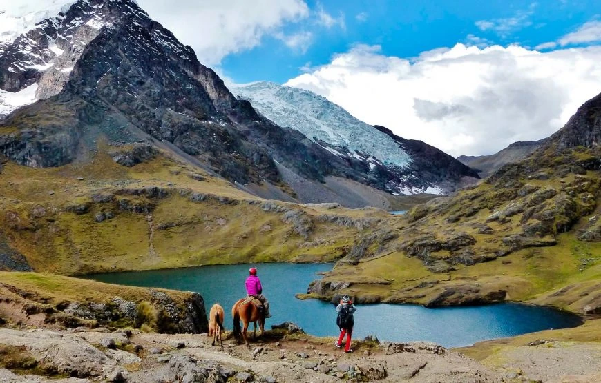 Ausangate Trek 2 Days from Cusco - Hiking